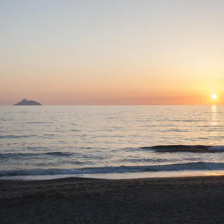 Psiloritis Elena * Kalamaki (Heraklion)